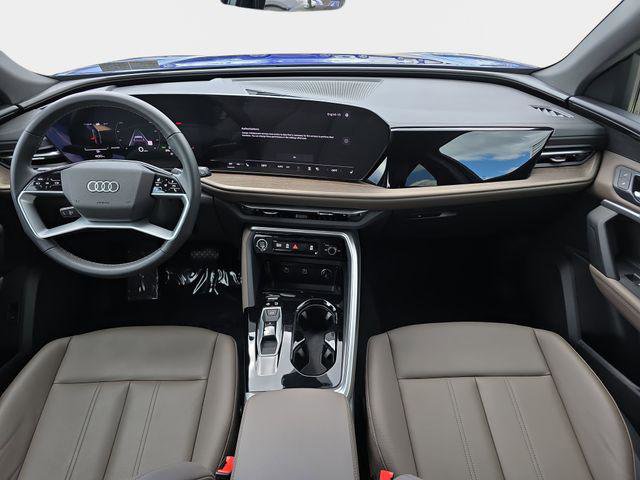 Used 2025 Audi Q5 Premium w/ Convenience Package AWD/4WD image 10