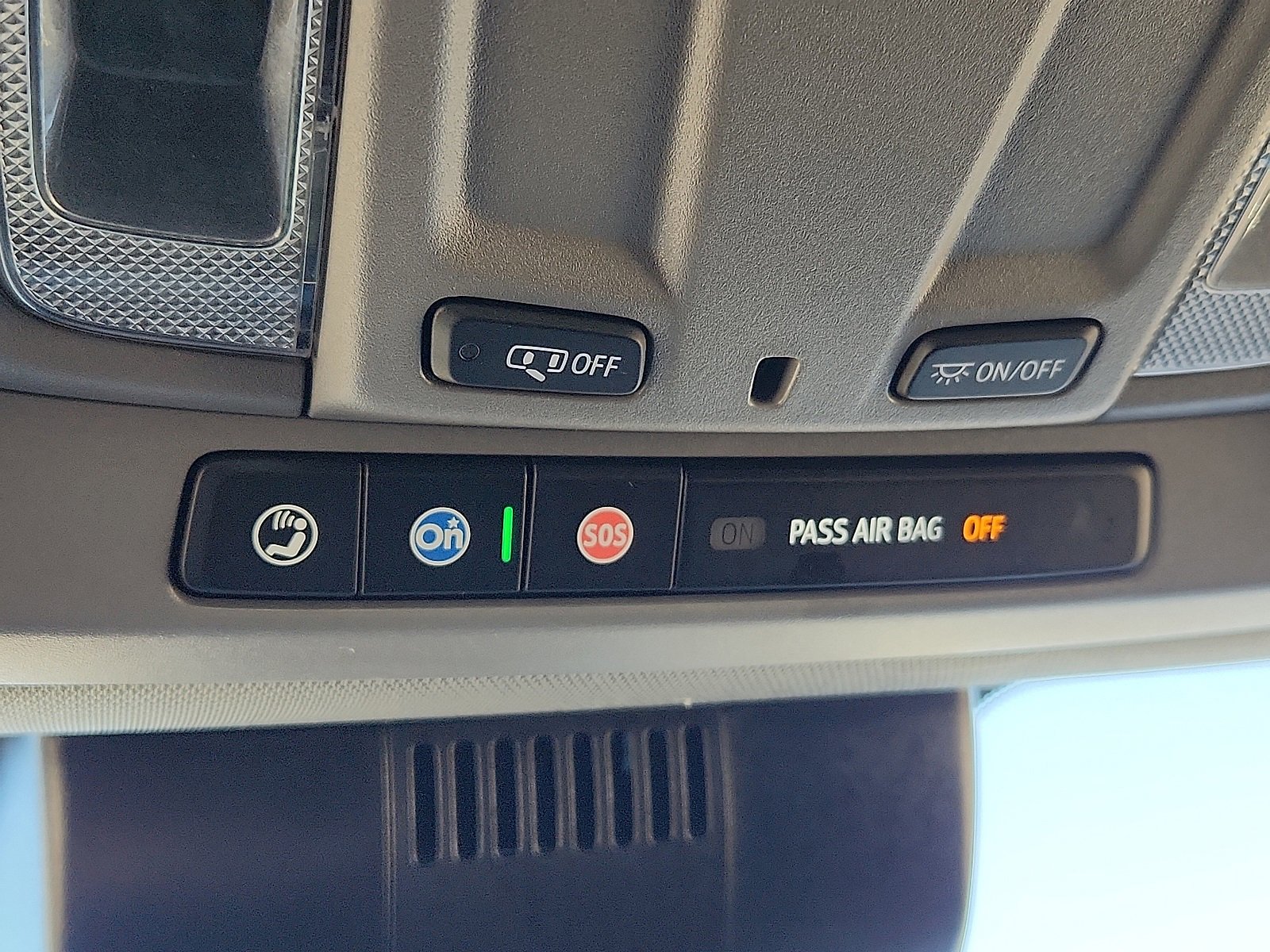 Used 2025 Chevrolet Silverado 1500 LT image 21