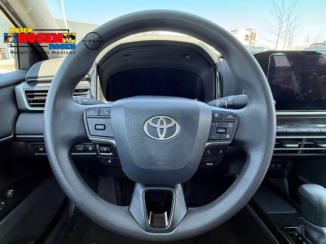 Used 2025 Toyota Camry LE FWD image 11