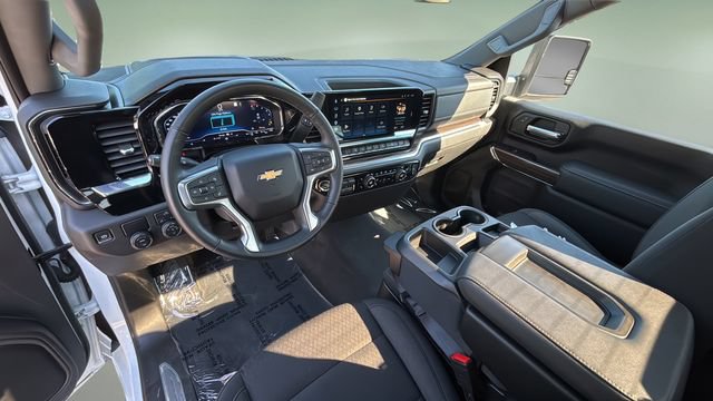 Used 2025 Chevrolet Silverado 2500 LT w/ Convenience Package RWD image 16