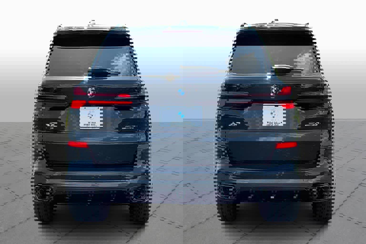 New 2026 BMW X5 sDrive40i w/ M Sport Package RWD image 4