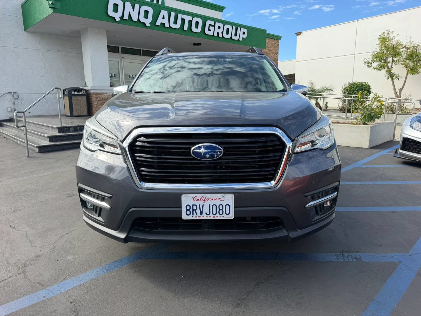 Used 2020 Subaru Ascent Touring w/ Popular Package #2 AWD/4WD image 3