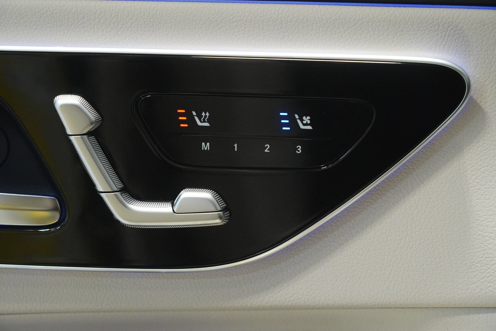 New 2026 Mercedes-Benz CLE 450 4MATIC Coupe image 29
