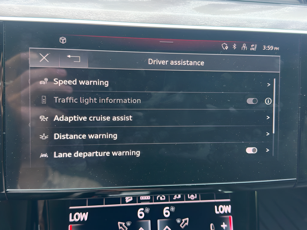 Used 2024 Audi Q8 e-tron Premium Plus w/ Premium Plus Package AWD/4WD image 32