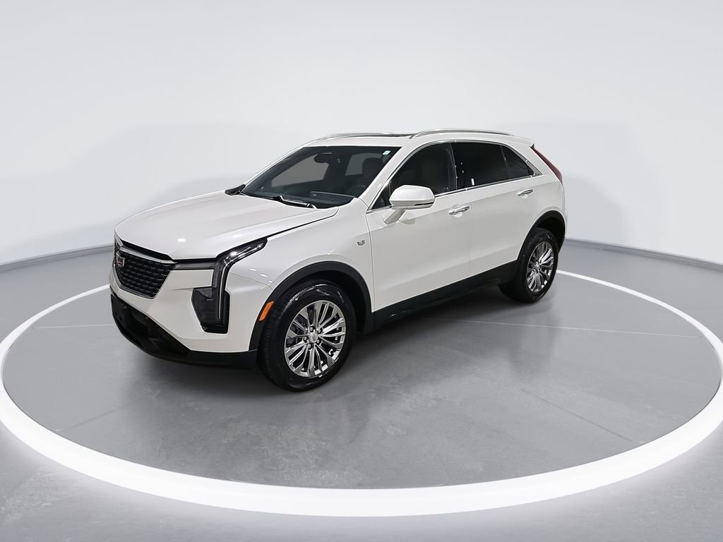 Used 2024 Cadillac XT4 Premium Luxury image 4