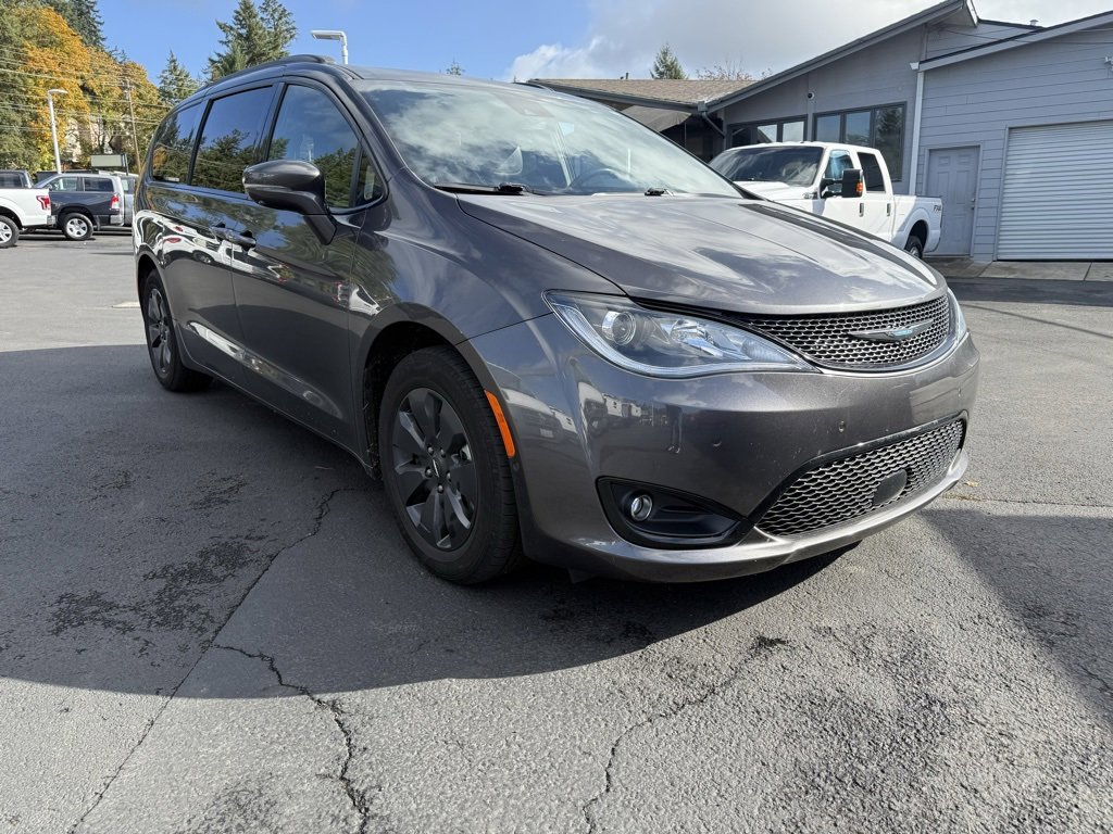 Used 2020 Chrysler Pacifica Limited w/ Advanced Safetytec Group image 5