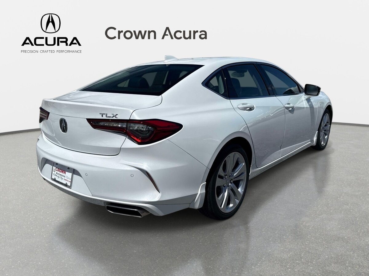 Used 2023 Acura TLX w/ Technology Package FWD image 4