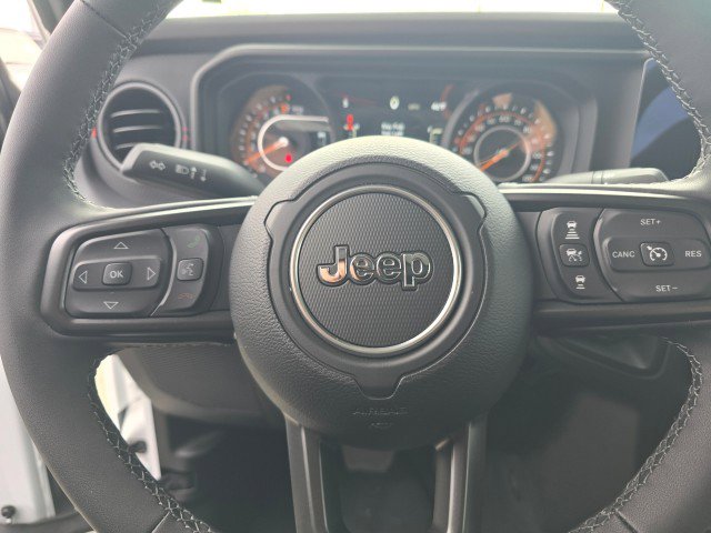 Certified 2025 Jeep Gladiator Rubicon w/ Convenience Group image 27
