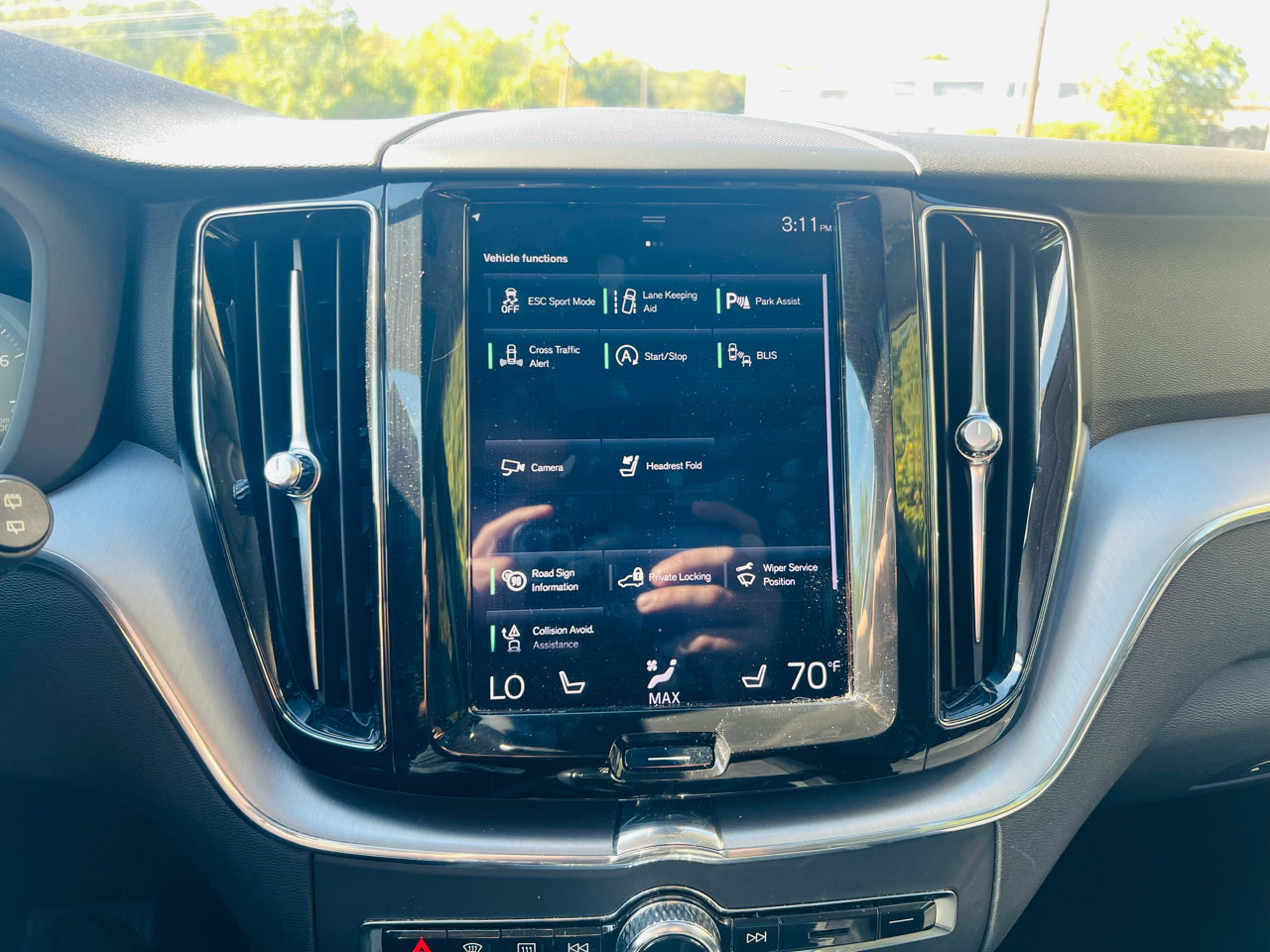 Used 2020 Volvo XC60 T5 Momentum image 35