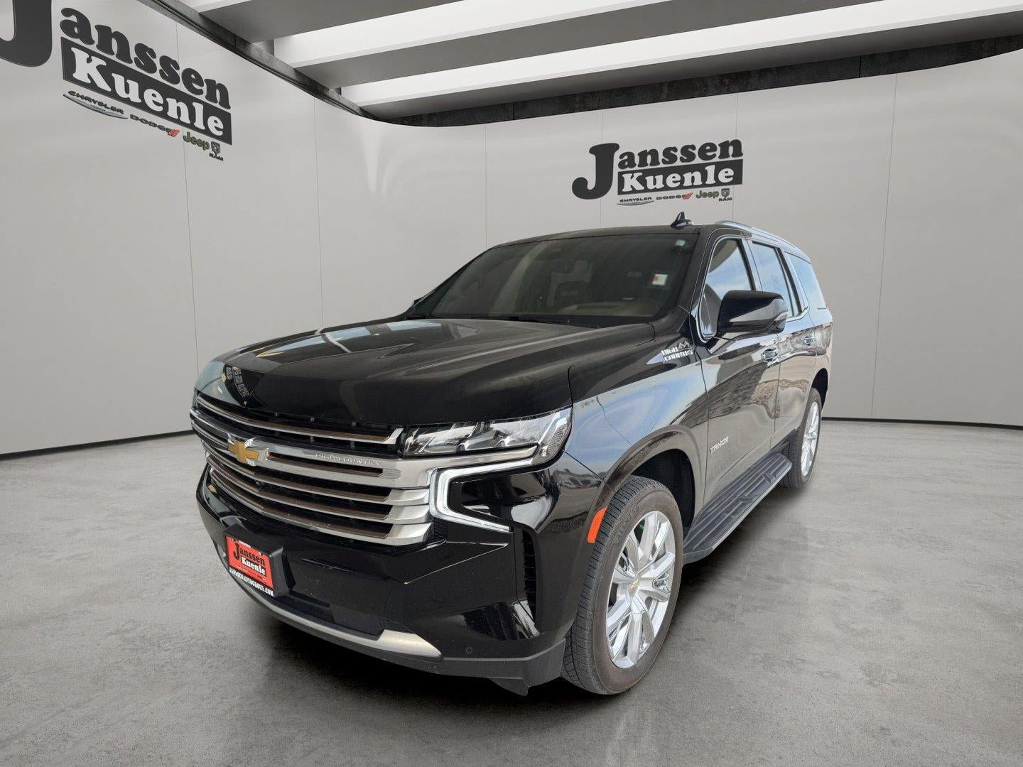 Used 2024 Chevrolet Tahoe High Country AWD/4WD image 5