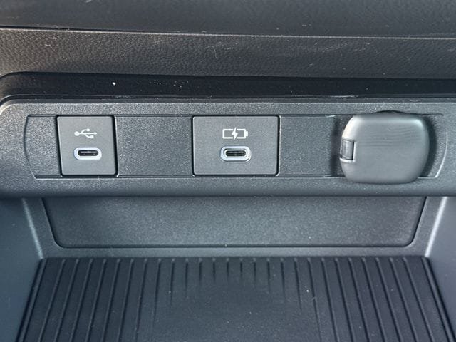 New 2026 Toyota Prius Plug-In Hybrid FWD image 20