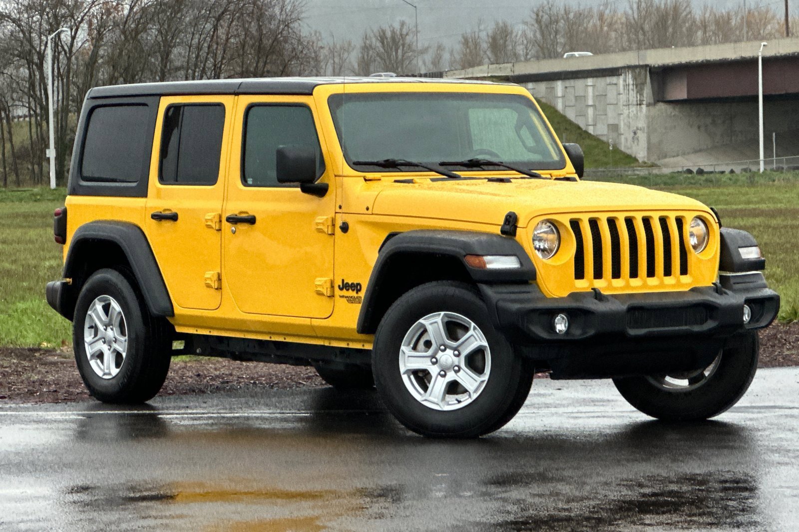 Used 2021 Jeep Wrangler Unlimited Sport image 1
