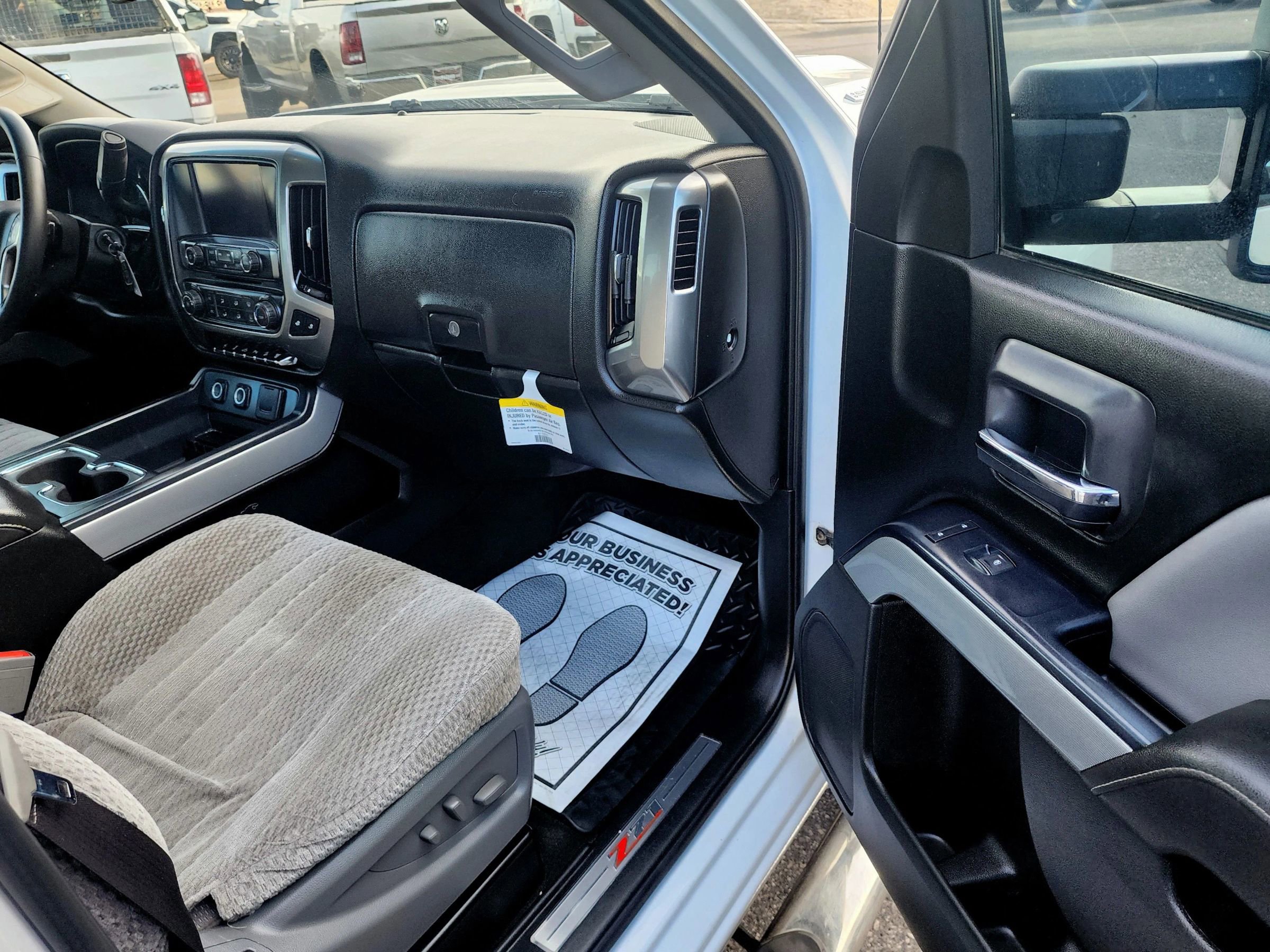 Used 2017 Chevrolet Silverado 3500 LT image 16