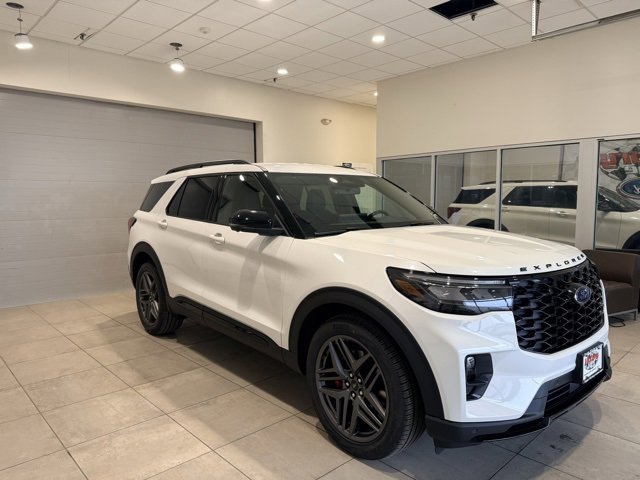 New 2026 Ford Explorer ST image 3