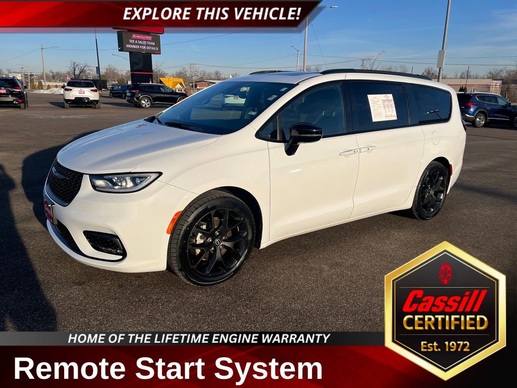 Used 2025 Chrysler Pacifica Limited