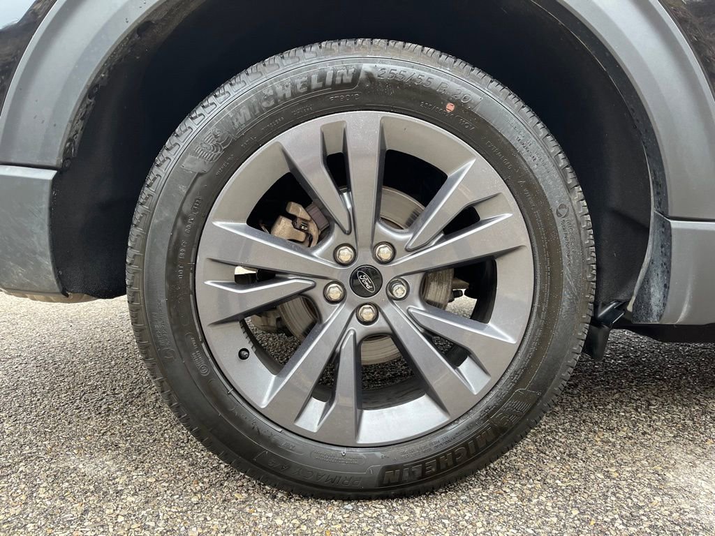 Used 2023 Ford Explorer XLT w/ Equipment Group 202A image 22