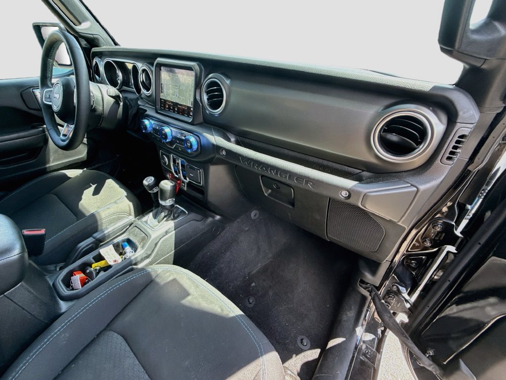 Certified 2023 Jeep Wrangler Unlimited Rubicon 4xe w/ Cold Weather Group AWD/4WD image 33