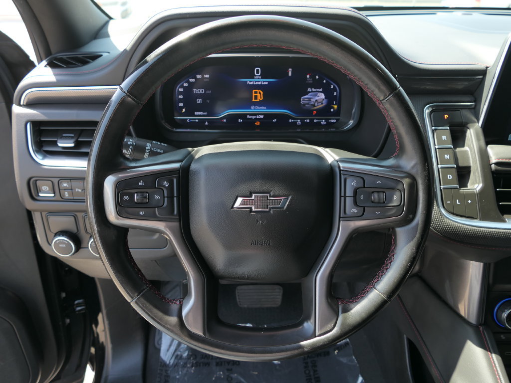 Used 2024 Chevrolet Suburban RST RWD image 16