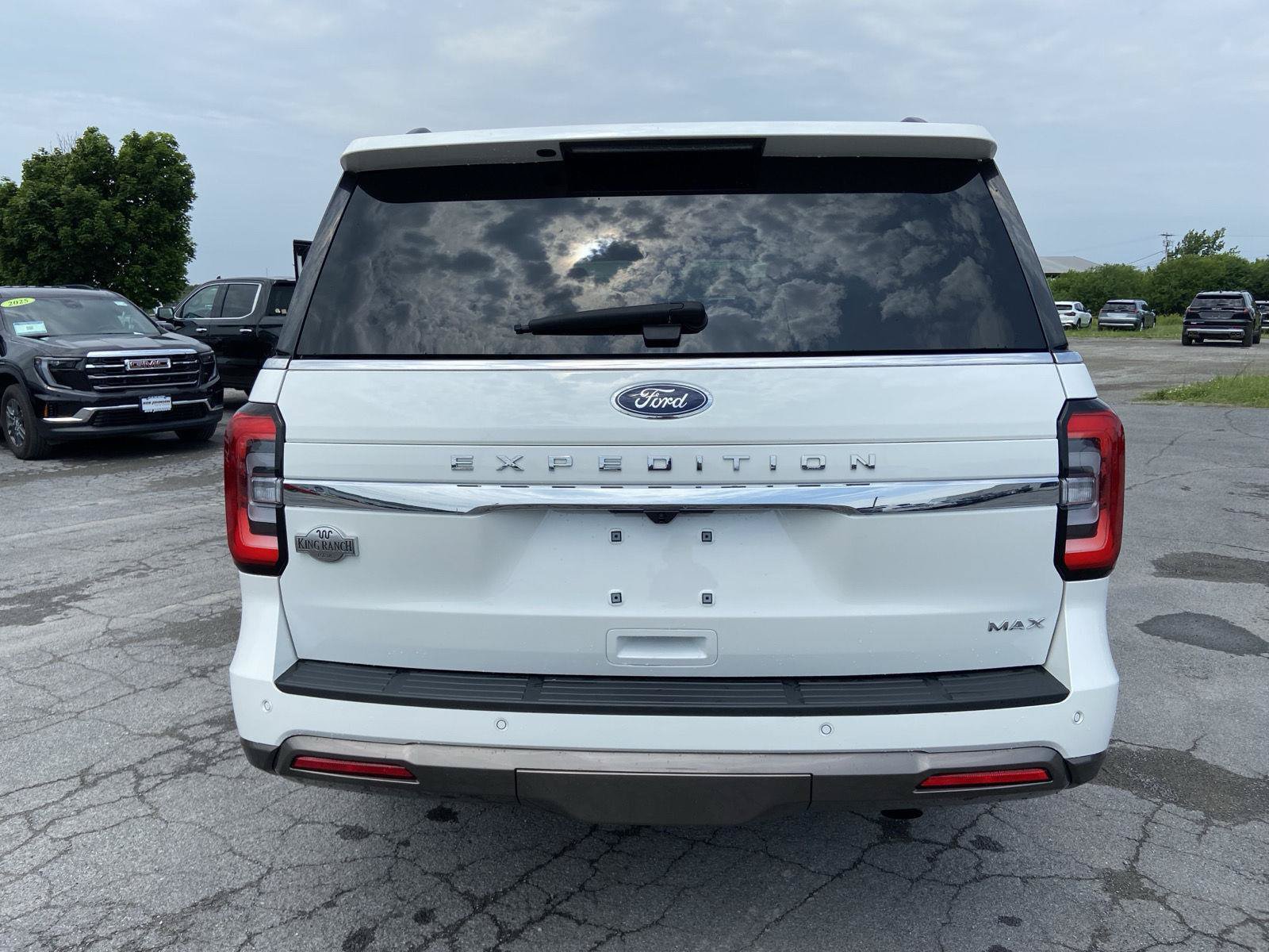 Used 2024 Ford Expedition Max King Ranch AWD/4WD image 9