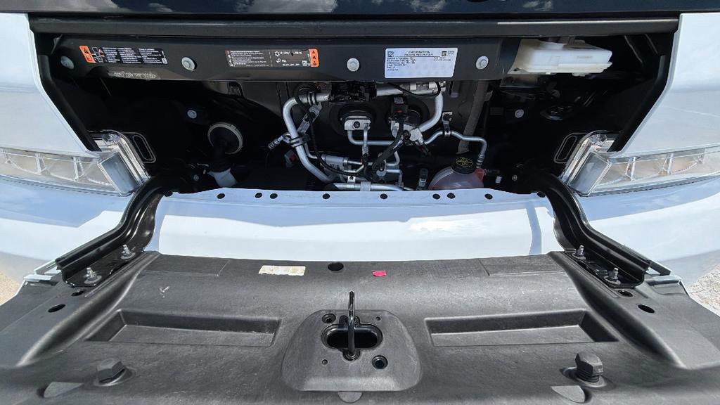 Used 2024 Chevrolet Brightdrop 600 w/ Commercial Equipment Package AWD/4WD image 32