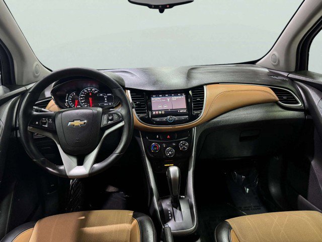 Used 2020 Chevrolet Trax LT w/ LT Convenience Package image 25