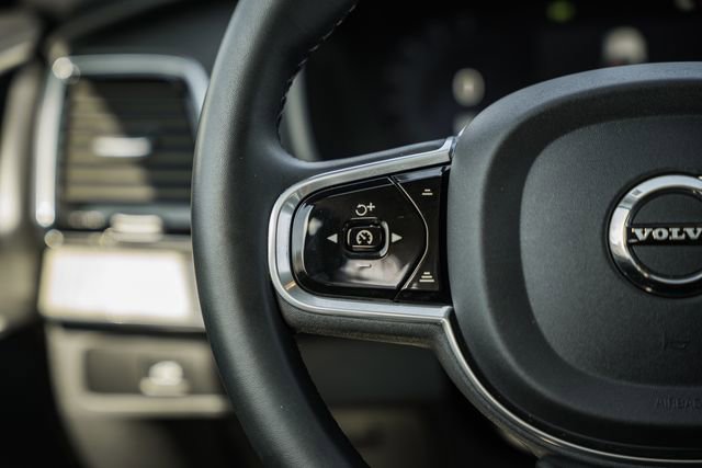 Certified 2023 Volvo XC90 B6 Ultimate w/ Protection Package Premier AWD/4WD image 29