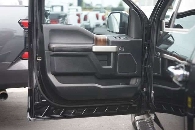 Used 2015 Ford F150 Lariat w/ Equipment Group 502A Luxury RWD image 31