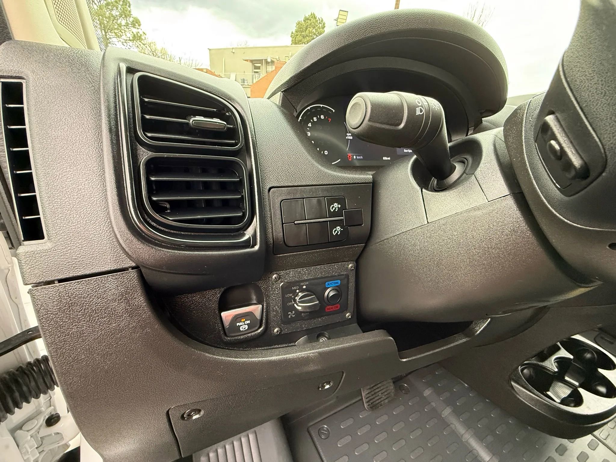 Used 2023 RAM ProMaster 1500 image 14