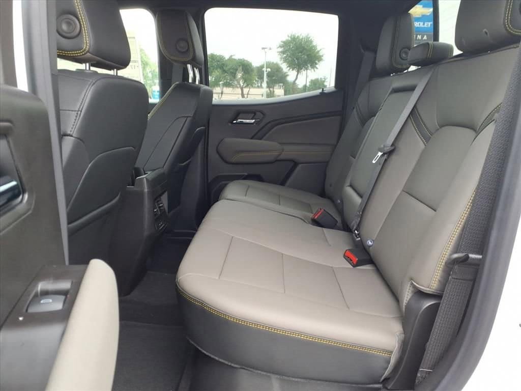 New 2026 Chevrolet Colorado ZR2 AWD/4WD image 17