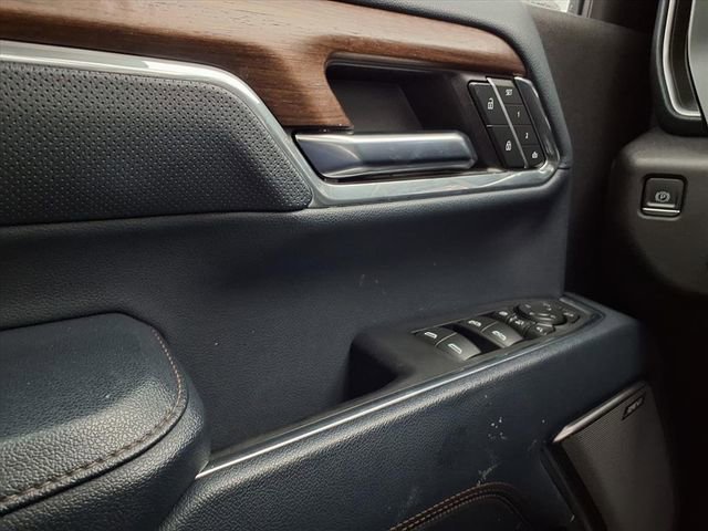 Used 2024 Chevrolet Silverado 2500 High Country w/ High Country Premium Package image 21