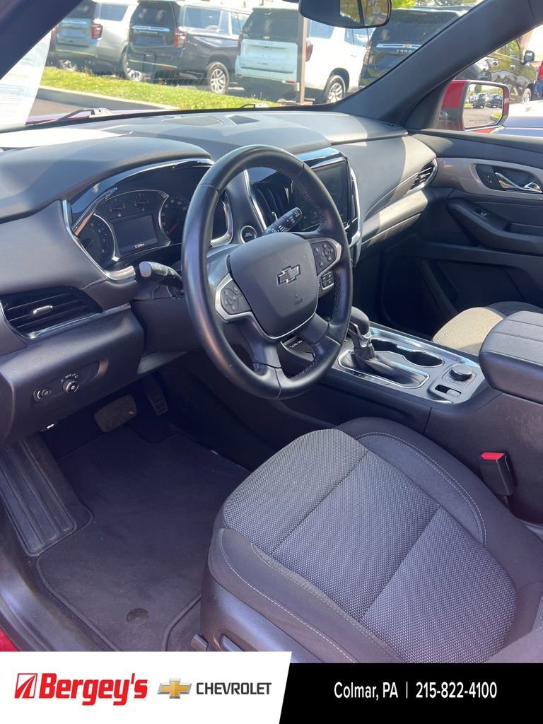 Used 2024 Chevrolet Traverse LT w/ Midnight/Sport Edition AWD/4WD image 21