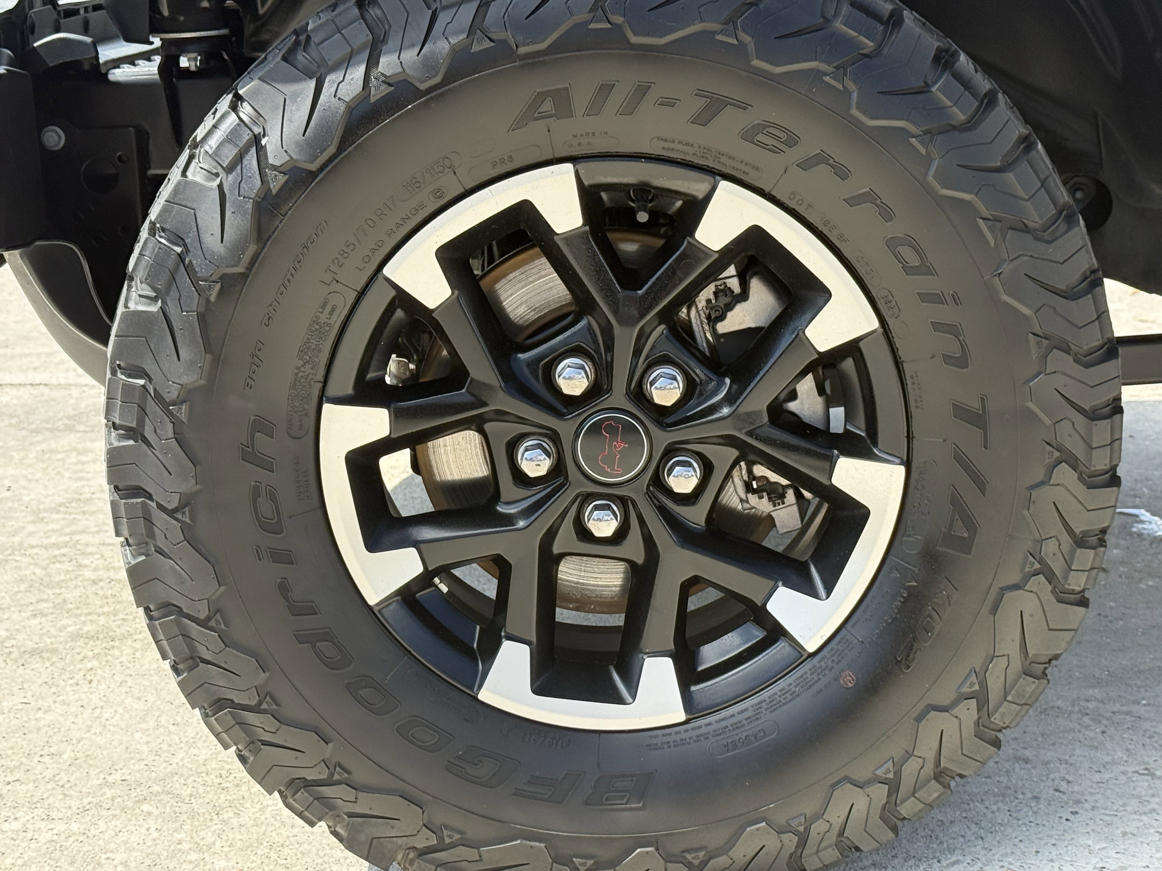 Used 2025 Jeep Wrangler Unlimited Rubicon image 12