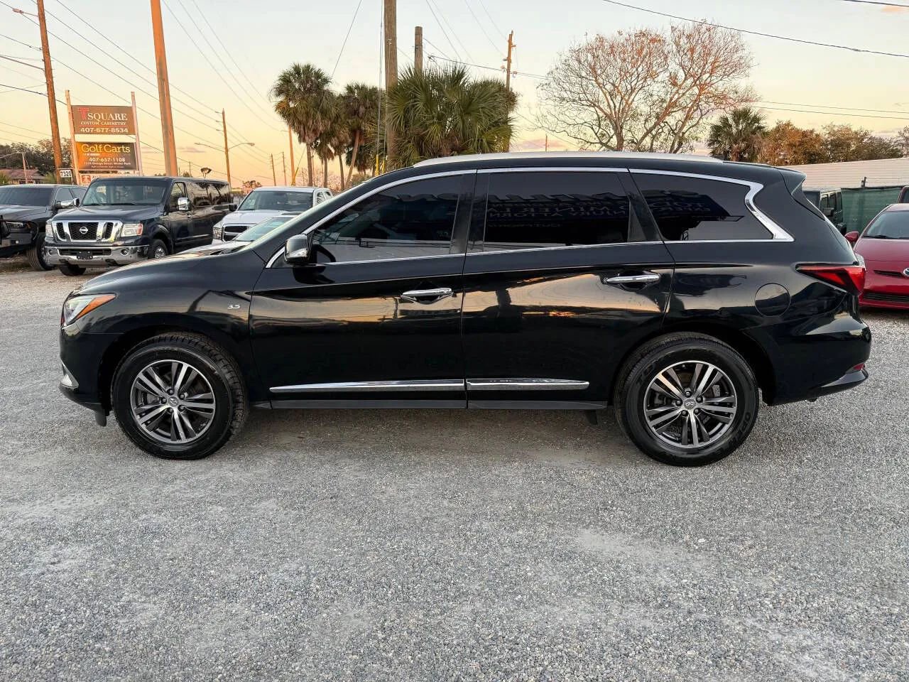 Used 2016 INFINITI QX60 3.5 Sport Utility 4D w/ Premium Plus Package image 7