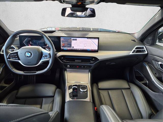 Used 2025 BMW 330i Sedan RWD image 17