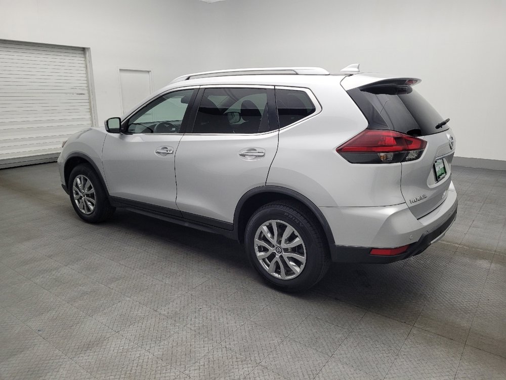 Used 2019 Nissan Rogue SV AWD/4WD image 3