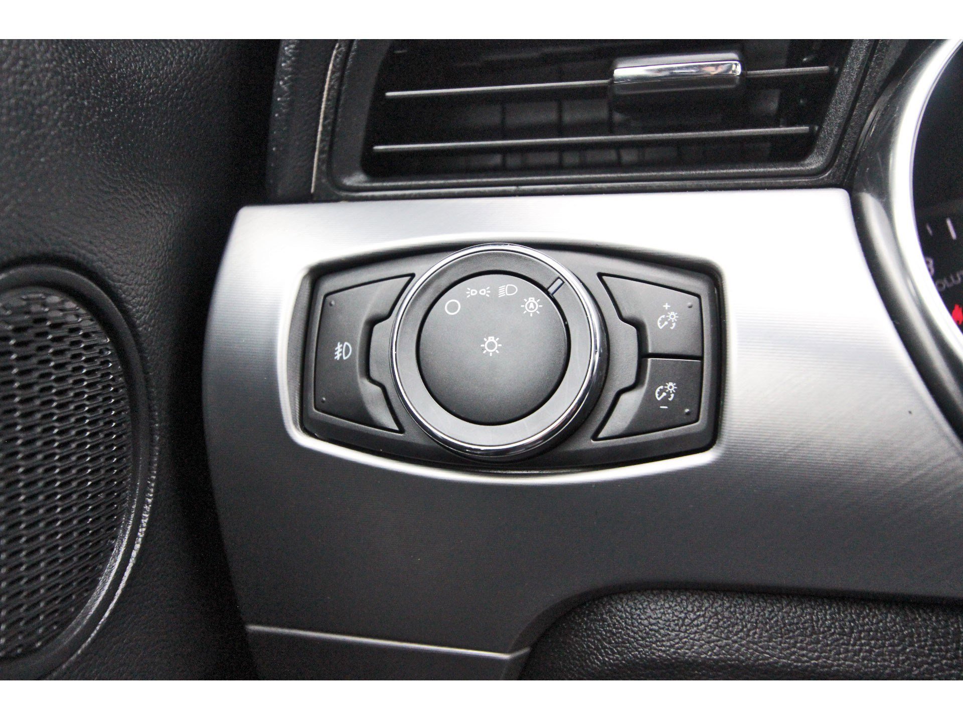 Used 2021 Ford Mustang Premium image 22