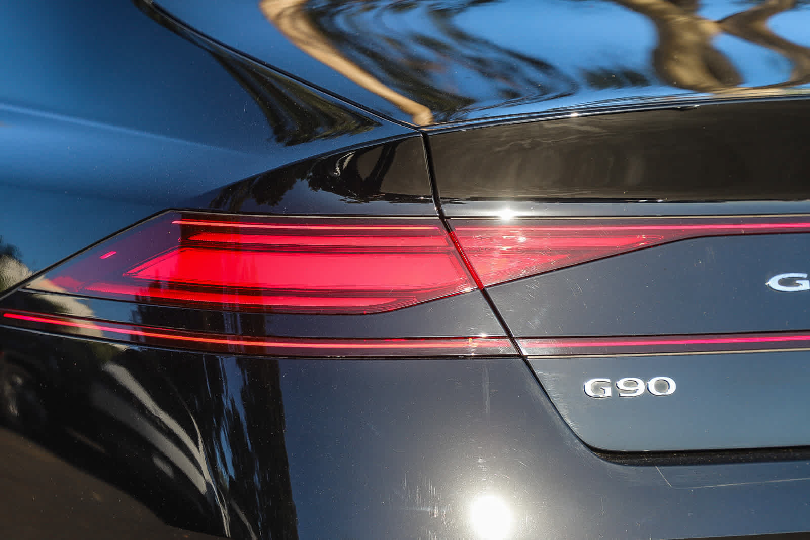 Used 2023 Genesis G90 3.5T AWD/4WD image 9