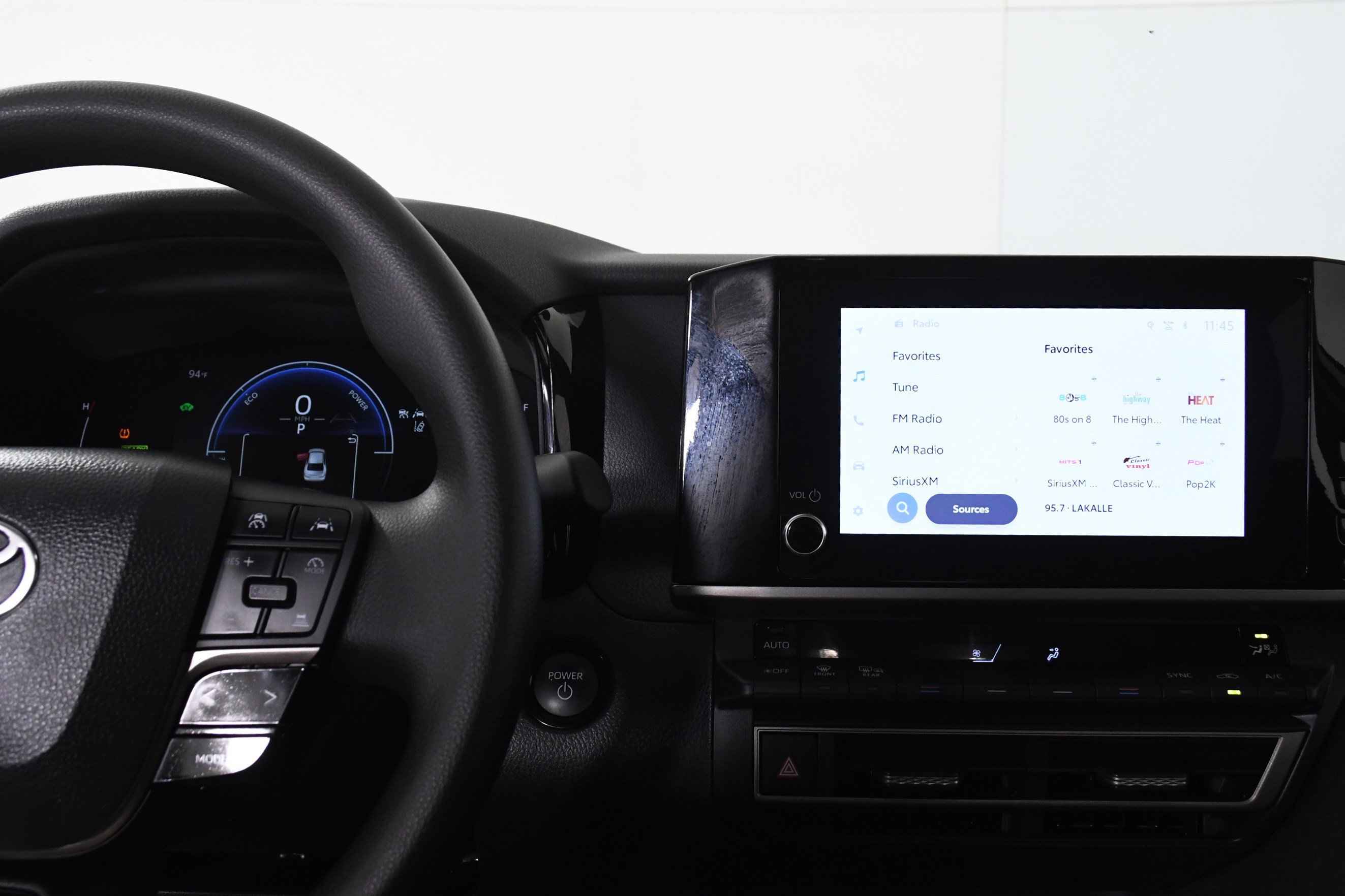 Used 2025 Toyota Camry LE image 16