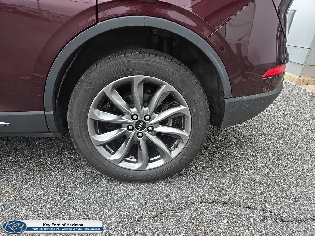 Used 2021 Lincoln Corsair AWD w/ Premium Package image 7