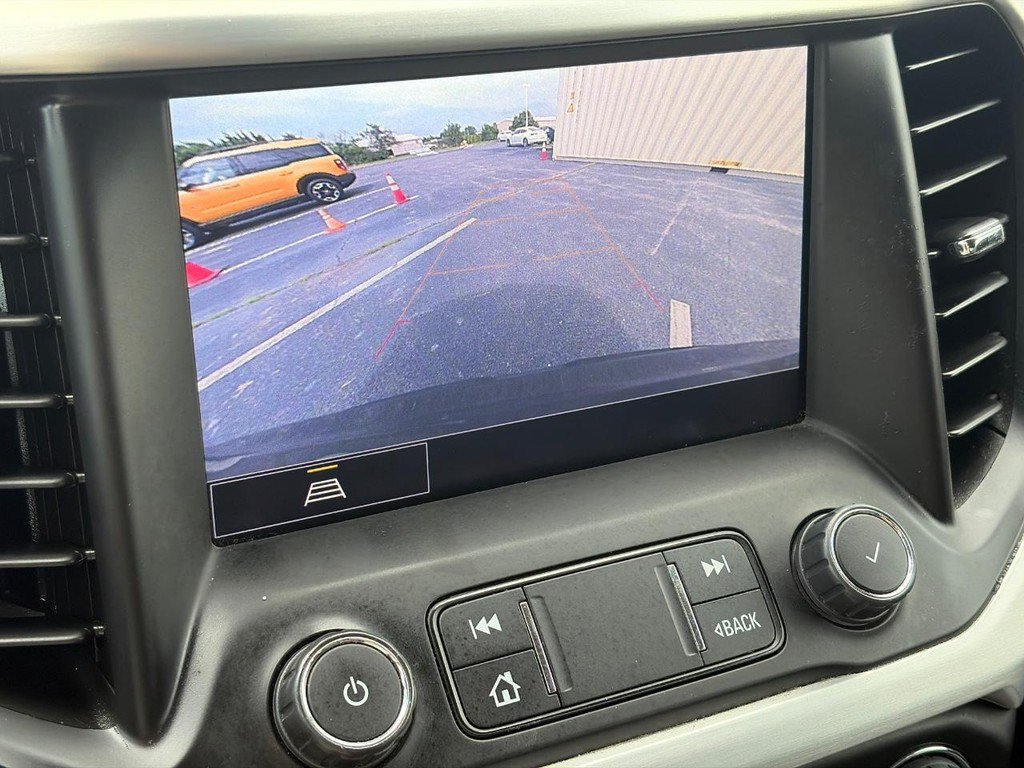 Used 2023 GMC Acadia SLT AWD/4WD image 27