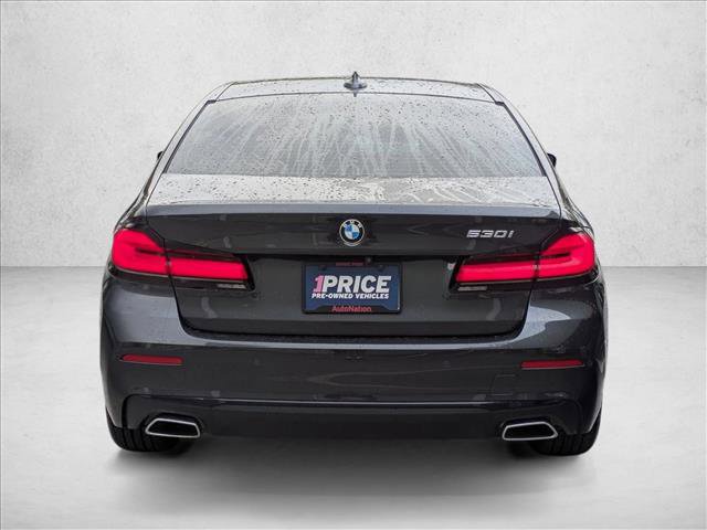 Used 2022 BMW 530i w/ Premium Package image 6