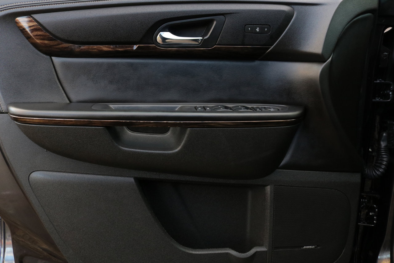 Used 2015 GMC Acadia Denali image 17