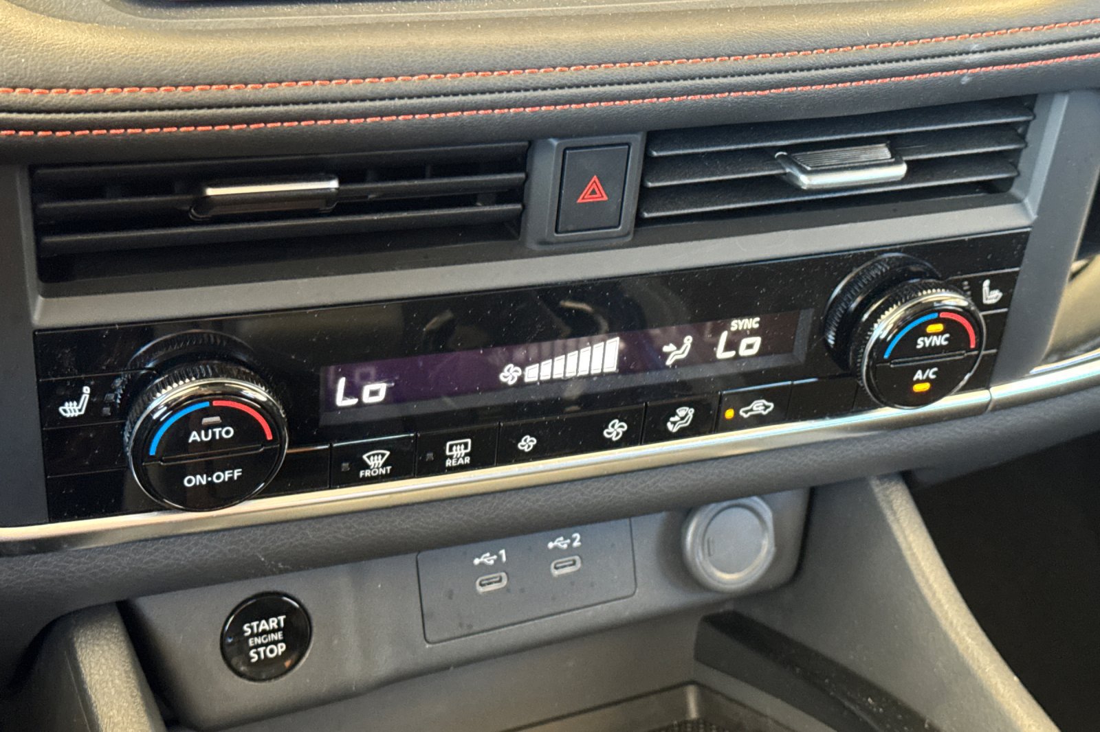Certified 2025 Nissan Rogue SV AWD/4WD image 29