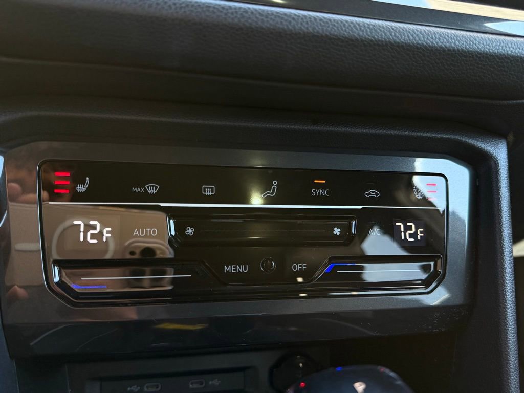 Used 2022 Volkswagen Tiguan SEL R-Line image 13