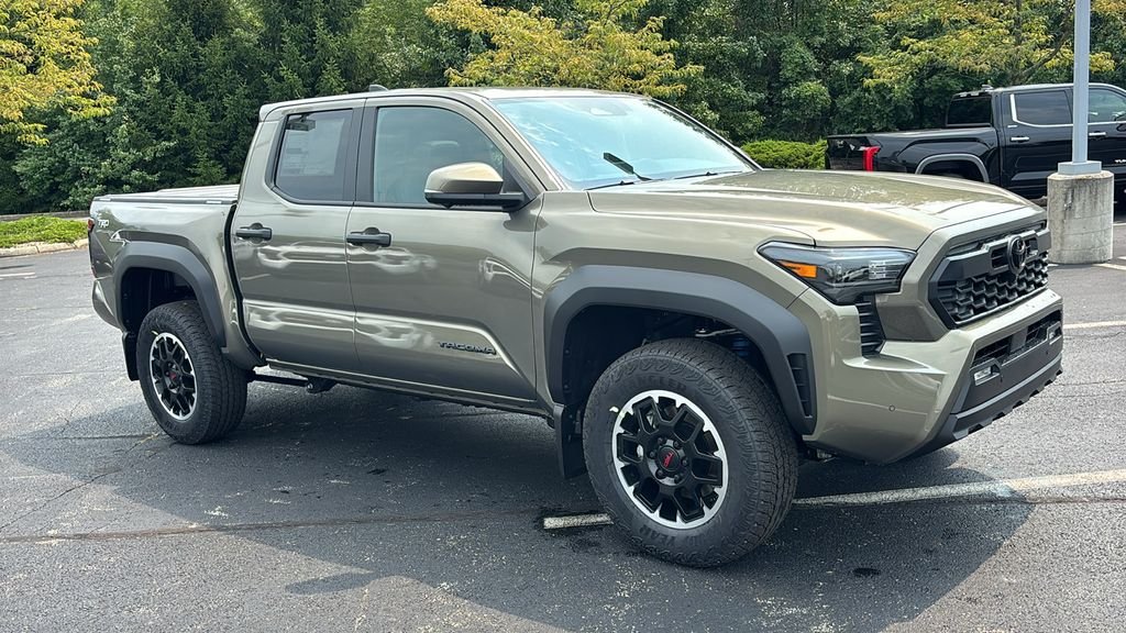 New 2026 Toyota Tacoma TRD Off-Road w/ TRD Off Road Premium Package AWD/4WD image 32