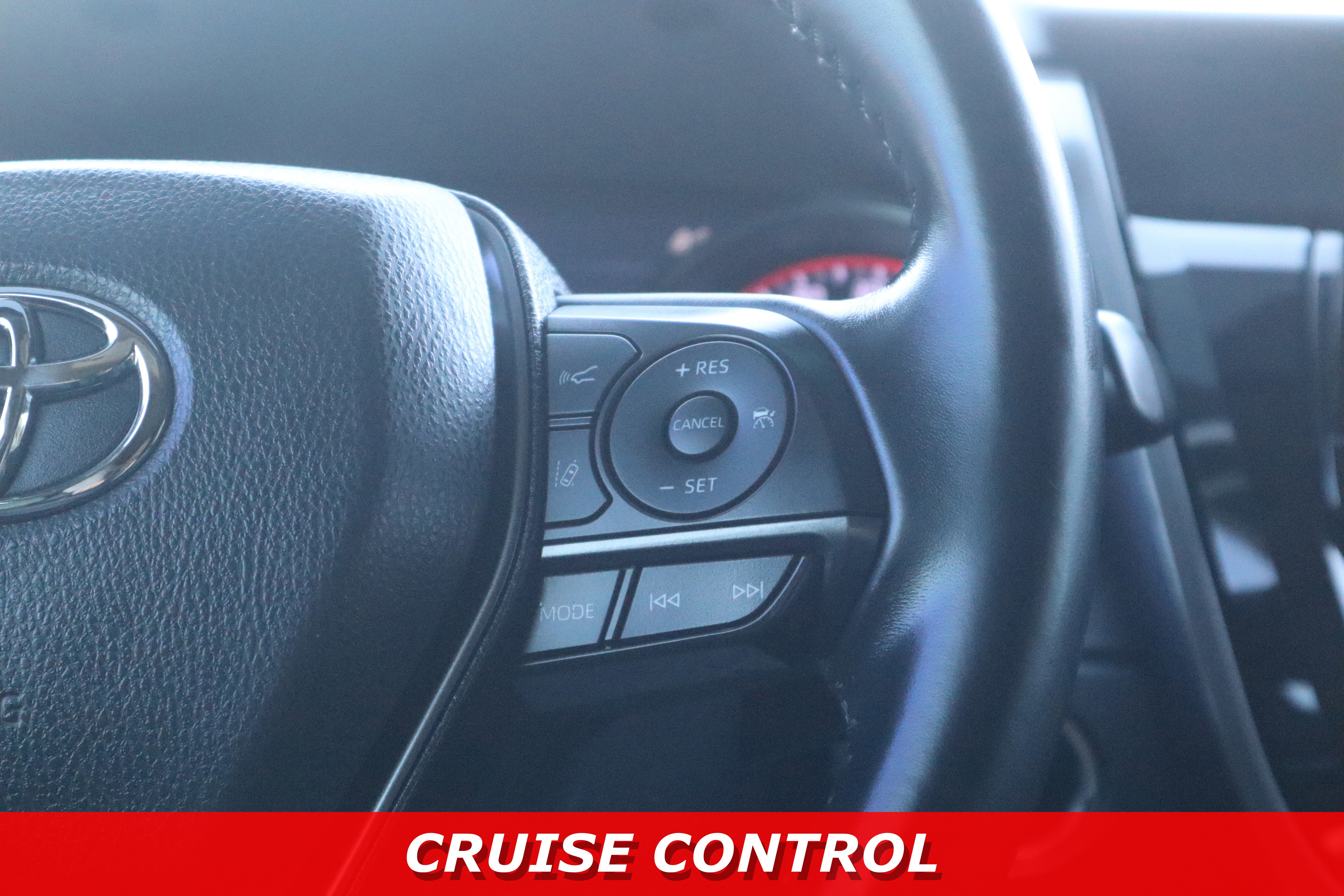 Used 2021 Toyota Camry XSE image 16