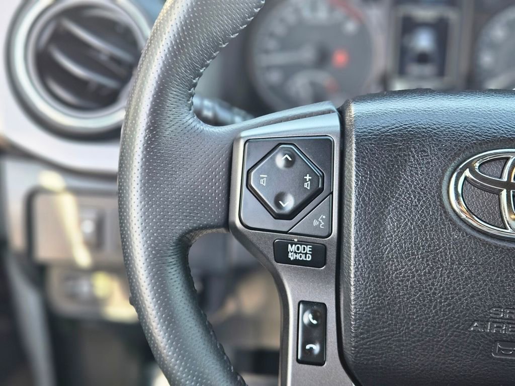Used 2023 Toyota Tacoma TRD Pro AWD/4WD image 25