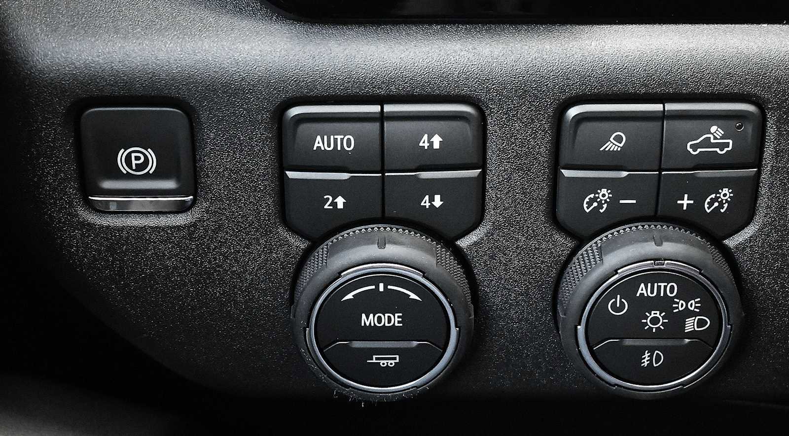 New 2026 Chevrolet Silverado 2500 ZR2 w/ LPO, Dark Essentials Package image 24