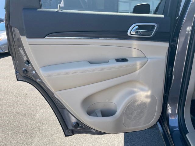 Certified 2021 Jeep Grand Cherokee Limited AWD/4WD image 29