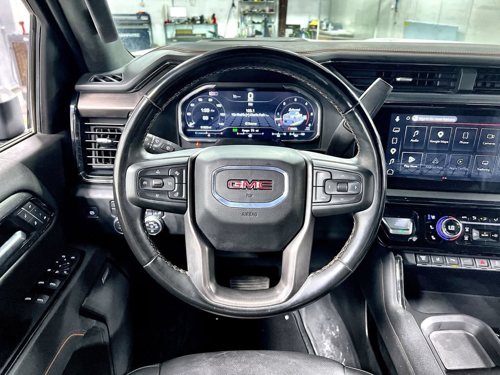 Used 2025 GMC Sierra 2500 AT4 AWD/4WD image 18